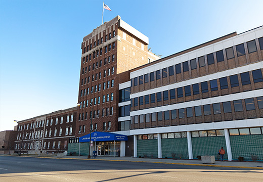 Fachada do Jackson Park Hospital em Chicago